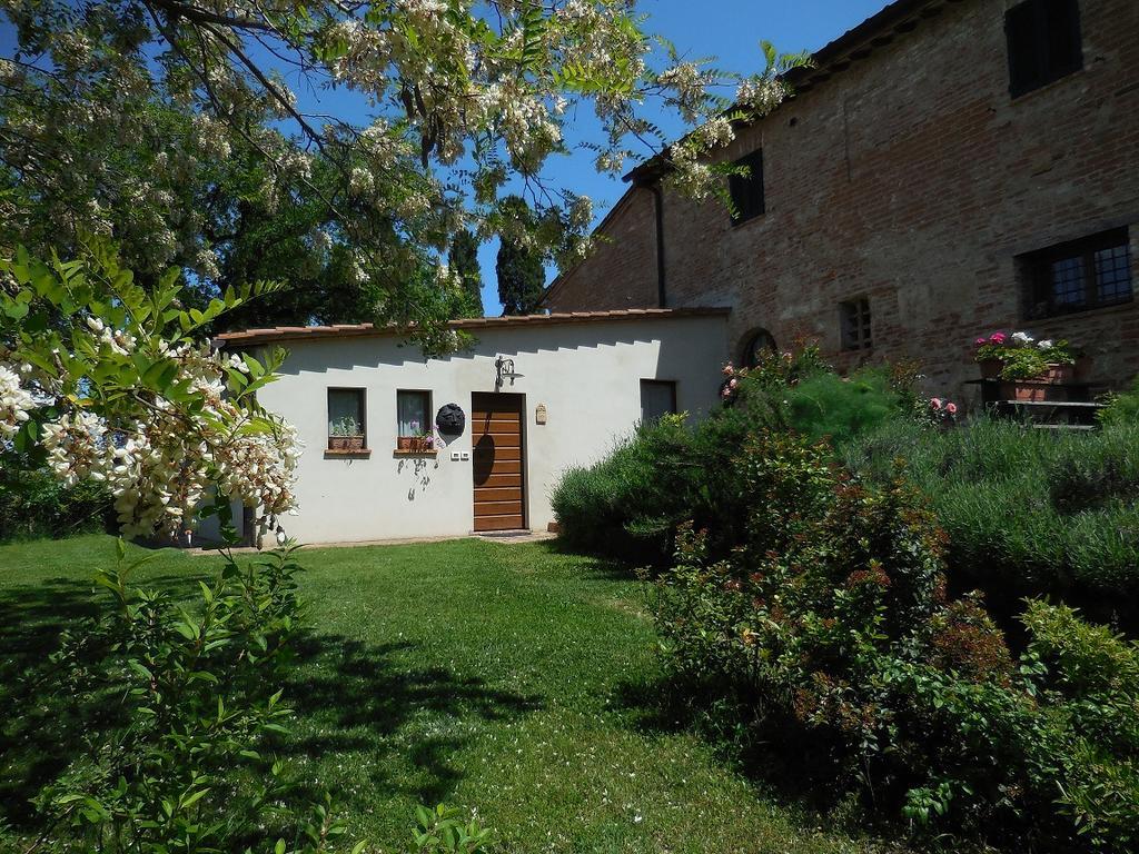 Al Giardino Degli Etruschi Guest House Chiusi Exterior photo